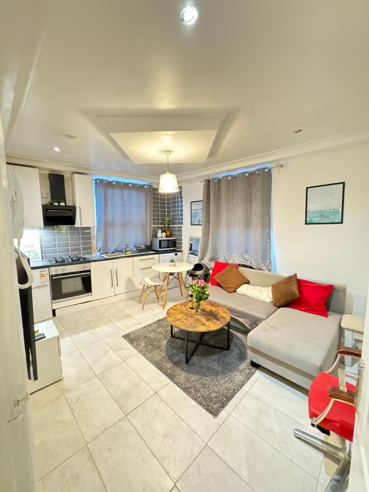 One Bedroom Flat Bell Street